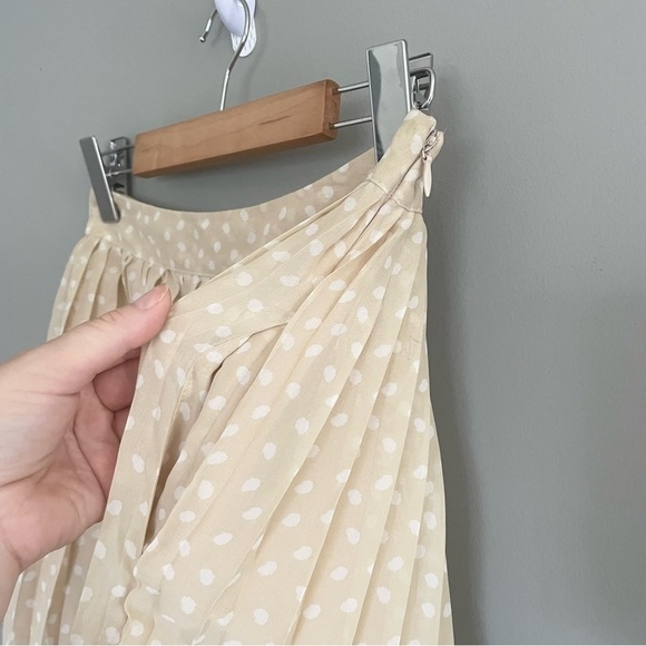Beautiful Polkadot Skirt | Lined | Side Zip Closure | Deep Pockets | XS - Picture 7 of 8